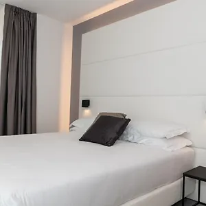 J44 Lifestyle ***** Lido di Jesolo