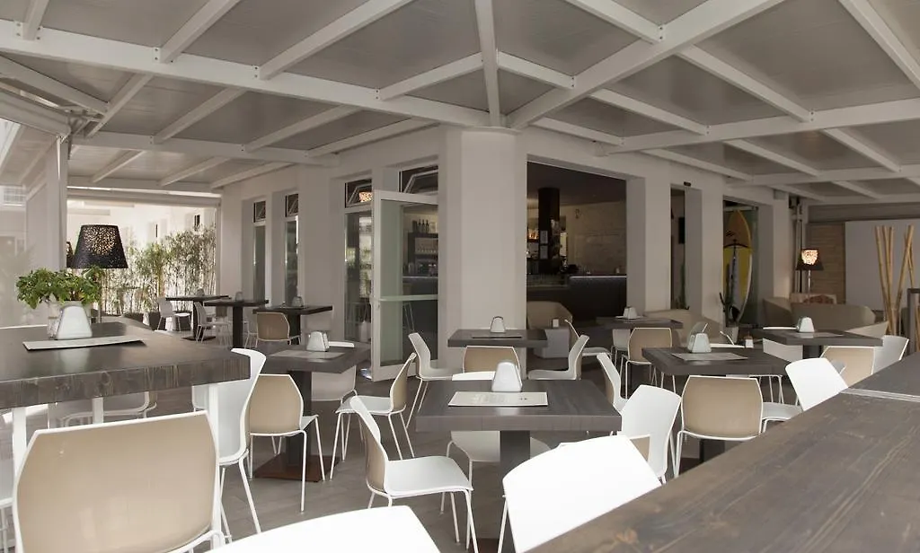Hotel Helvetia Lido di Jesolo 3*,  Italien