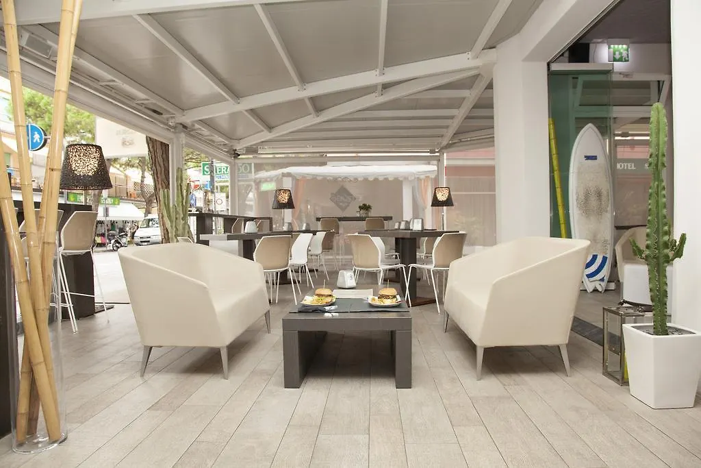 Hotel Helvetia Lido di Jesolo 3*,